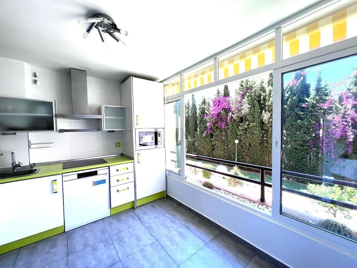 Amplio, Moderno Apartamento 3 Habitaciones Benalmadena 0*,  Spain